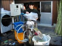 機械によるケナフのパルプ化